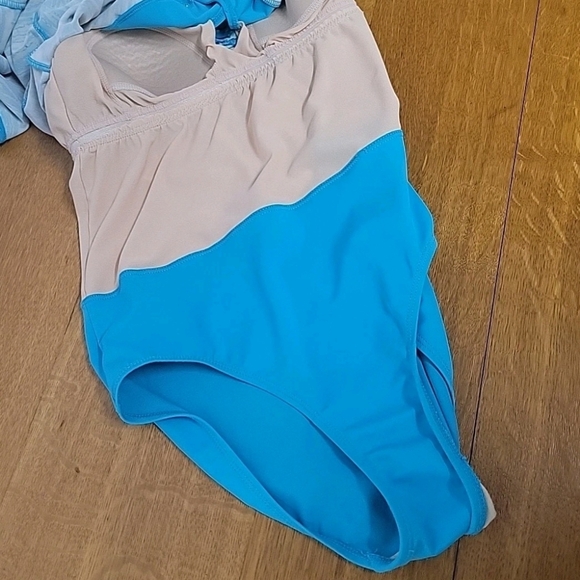 Jaclyn Smith Womens One Piece Swim Suit (Apron Skirt) Size 8 - Picture 5 of 14